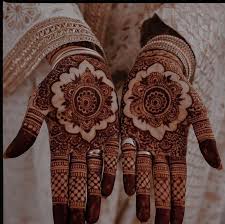 Henna art by Arifa